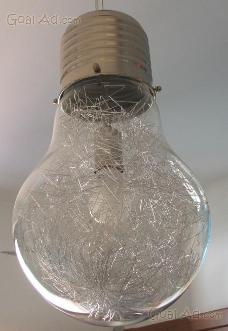 Lampadario vendo originale forma lampadina gigante - Cerca, compra, vendi nuovo e usato: IPhone ...