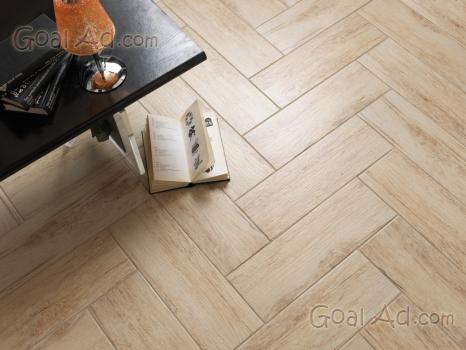 Piastrelle simili al parquet