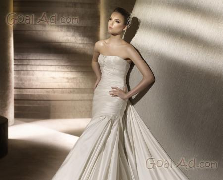 Cerco abiti sposa nuovi anche stock. Cerca, compra, vendi nuovo e usato: Stock  abiti da sposa nuovi