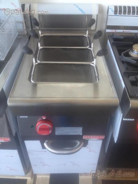 Attrezzatura cucina professionale lavastoviglie cuocipasta friggitrice.  Cerca, compra, vendi nuovo e usato: Armadio Pensile in acciaio INOX