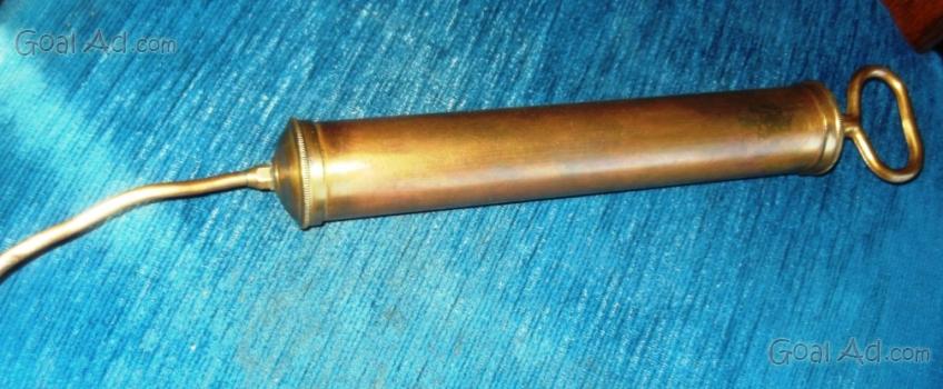 Oliatore A Pompa Metallo 300cc - Oliera Meccanica Rossa Per Auto E Moto - COD10135